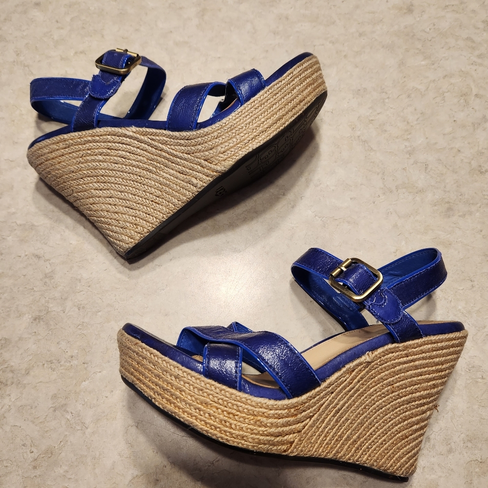 UGG Patent Leather Strappy Sandals - Picture 2 of 9